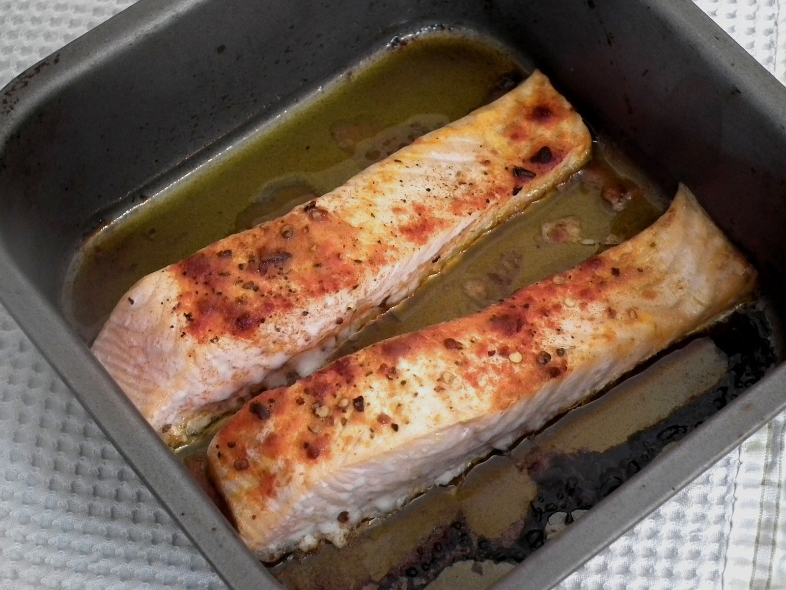 paprika-roasted-salmon Paprika roasted salmon recipe
