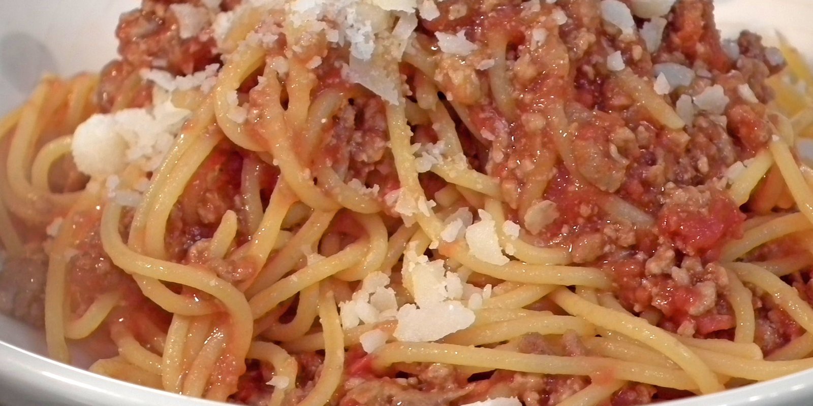 Spaghetti bolognese recipe